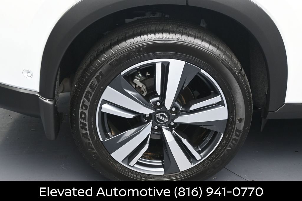 Certified 2025 Nissan Rogue SL AWD/4WD image 5