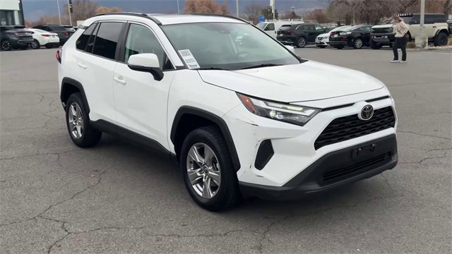 Used 2022 Toyota RAV4 XLE image 9
