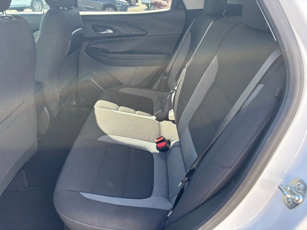 Used 2025 Chevrolet TrailBlazer LT AWD/4WD image 12