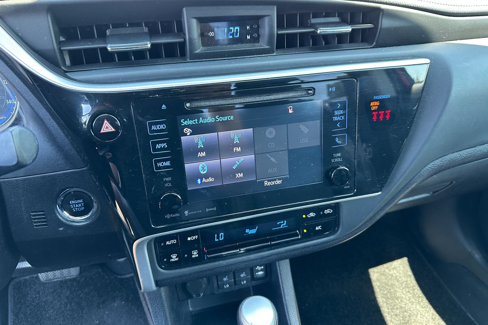 Used 2019 Toyota Corolla XLE FWD image 18