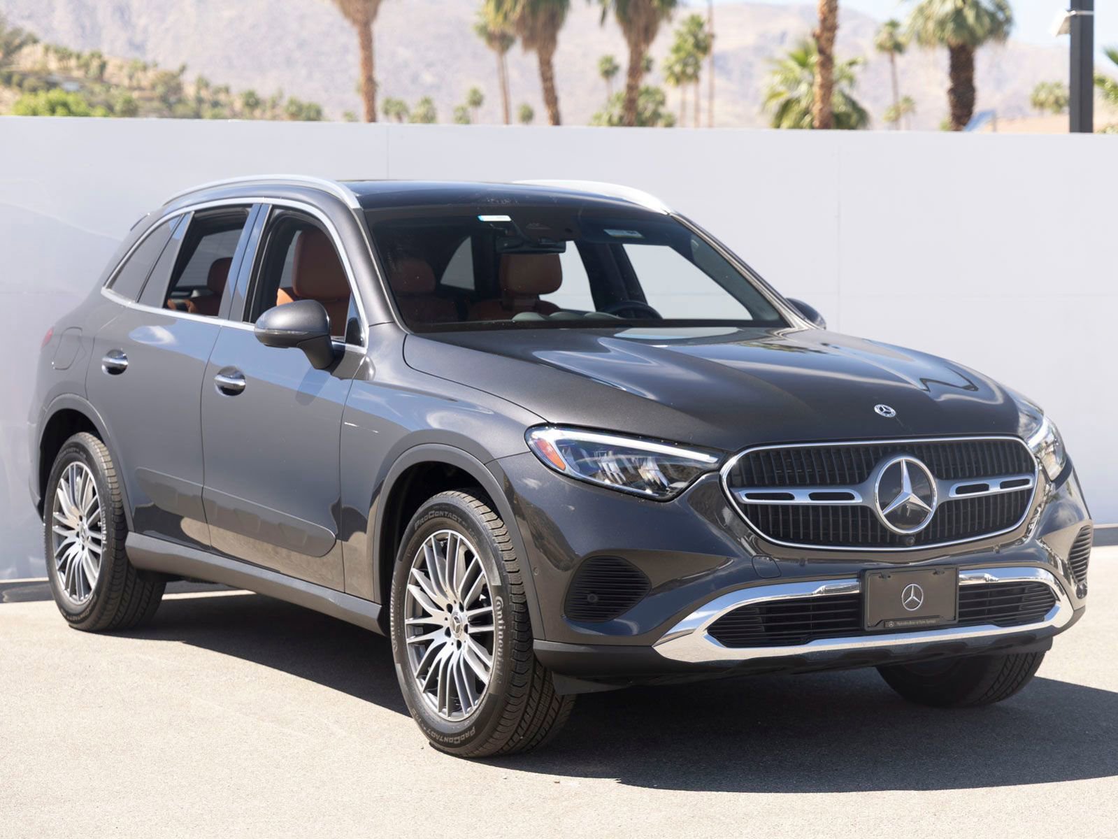 Used 2024 Mercedes-Benz GLC 300 image 2