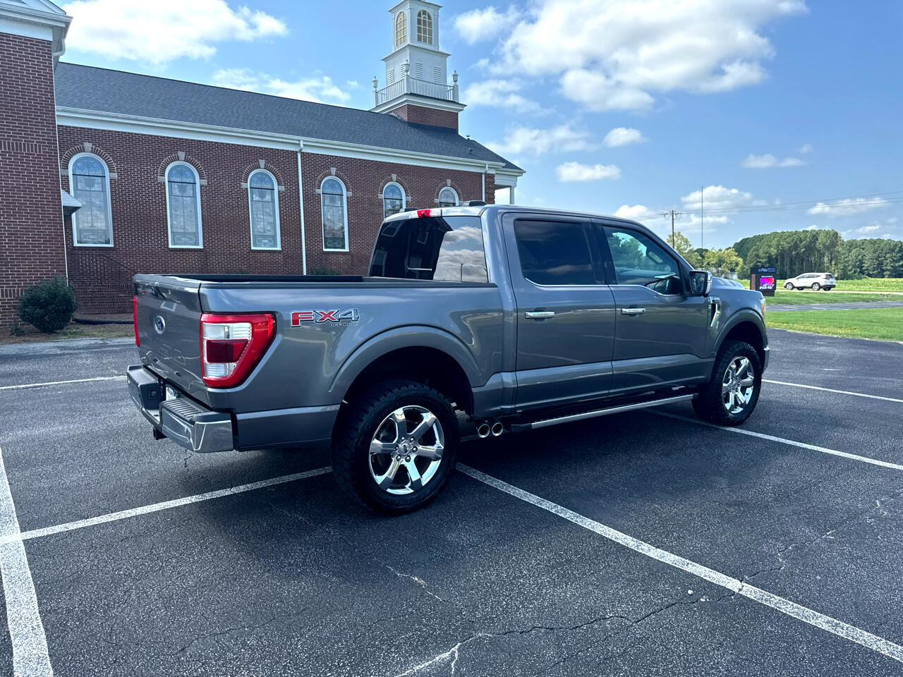 Used 2021 Ford F150 Lariat image 4