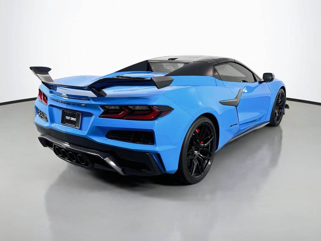 Used 2024 Chevrolet Corvette Z06 w/ Z07 Performance Package RWD image 9