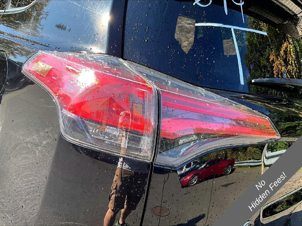 Used 2017 Toyota RAV4 LE w/ All Weather Liner Package AWD/4WD image 24
