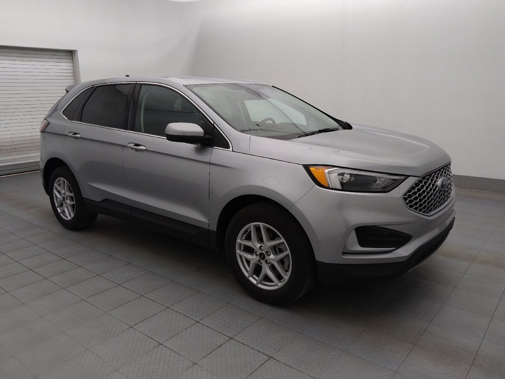 Used 2024 Ford Edge SEL image 11