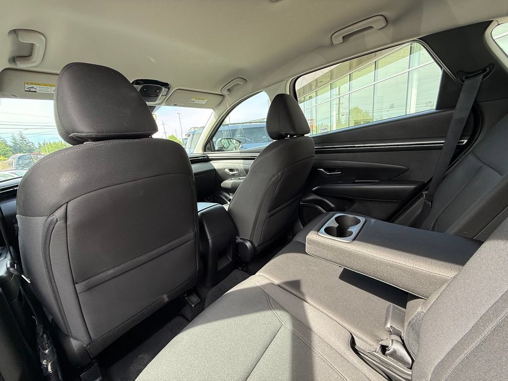Used 2023 Hyundai Tucson SE AWD/4WD image 16