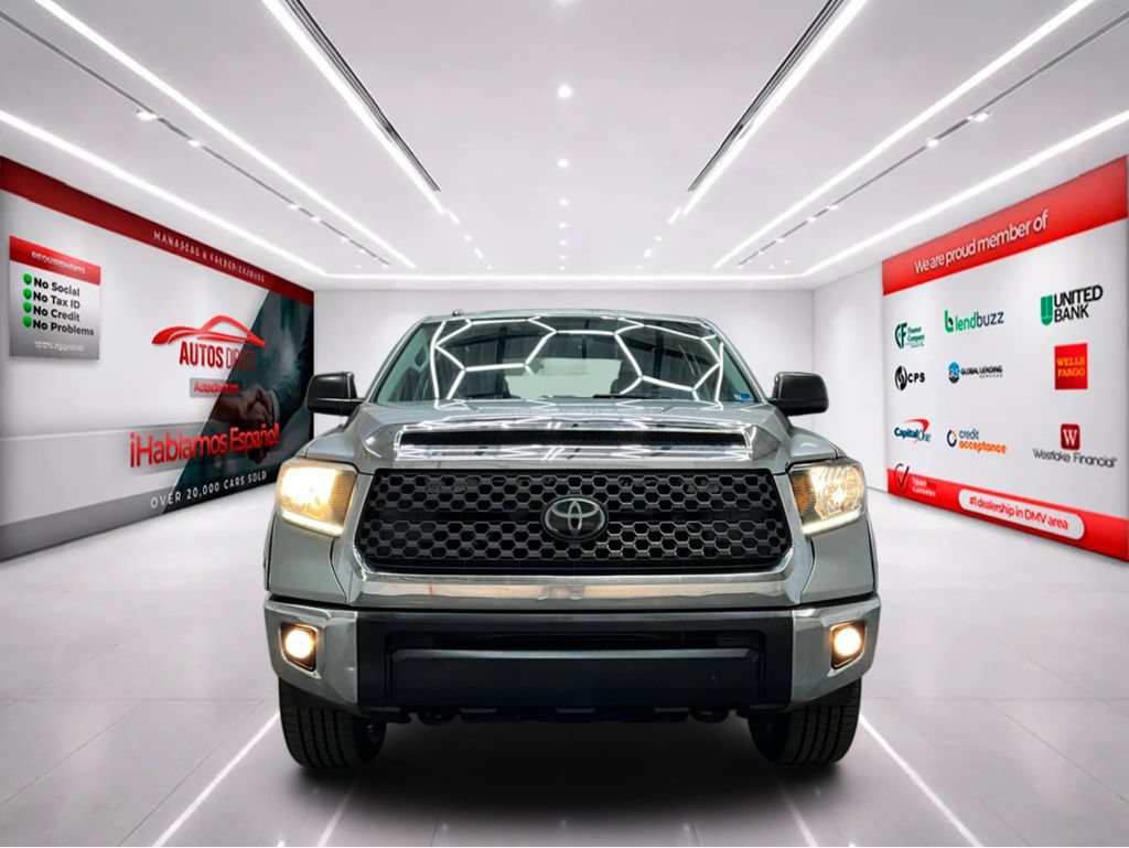 Used 2018 Toyota Tundra SR5 w/ SR5 Upgrade Package AWD/4WD image 3
