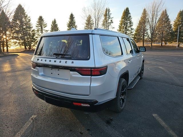 Used 2023 Jeep Wagoneer Series II image 6