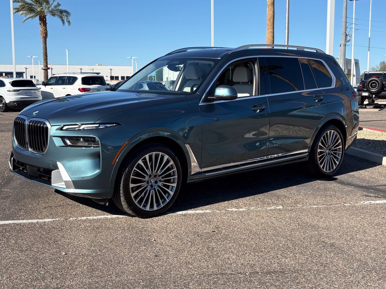 Used 2023 BMW X7 xDrive40i w/ Executive Package AWD/4WD image 1