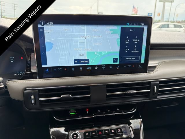 Used 2025 Lincoln Corsair AWD w/ Equipment Group 101A image 23