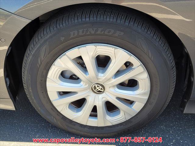 Certified 2022 Toyota Prius LE FWD image 8