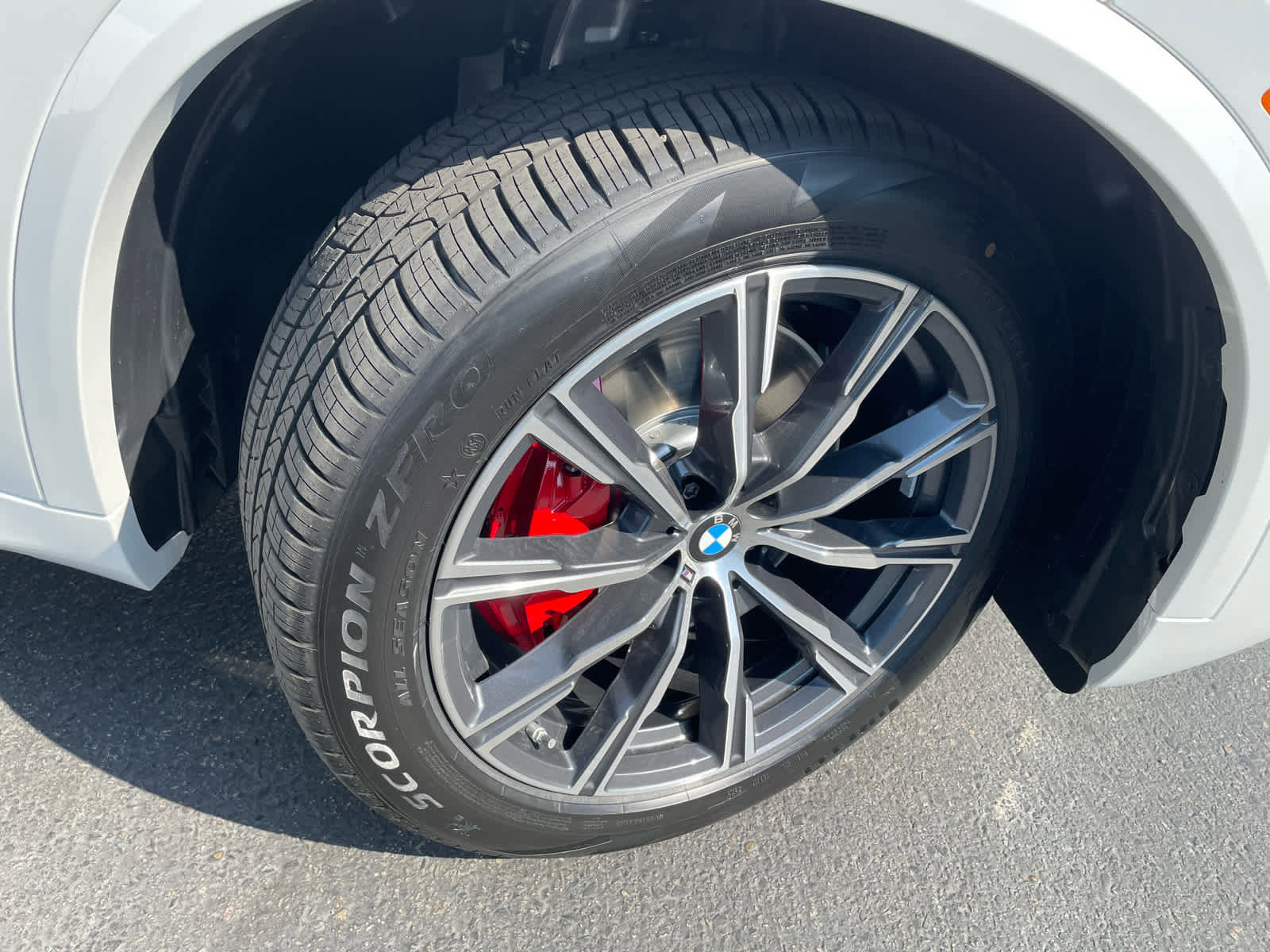 New 2026 BMW X5 xDrive40i w/ M Sport Package image 22