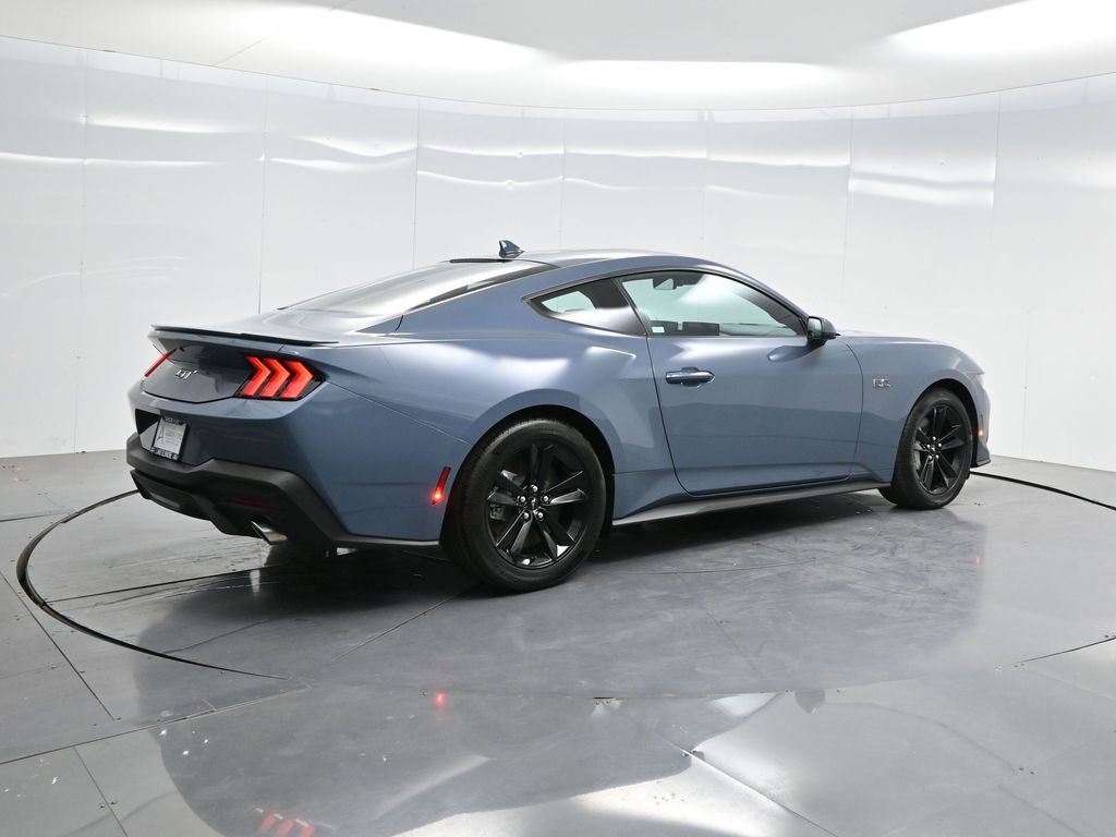 Used 2025 Ford Mustang GT RWD image 29