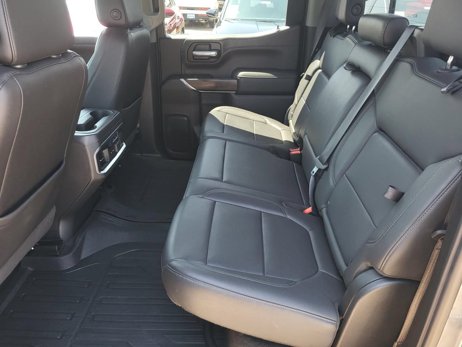 Used 2021 GMC Sierra 1500 SLT RWD image 13