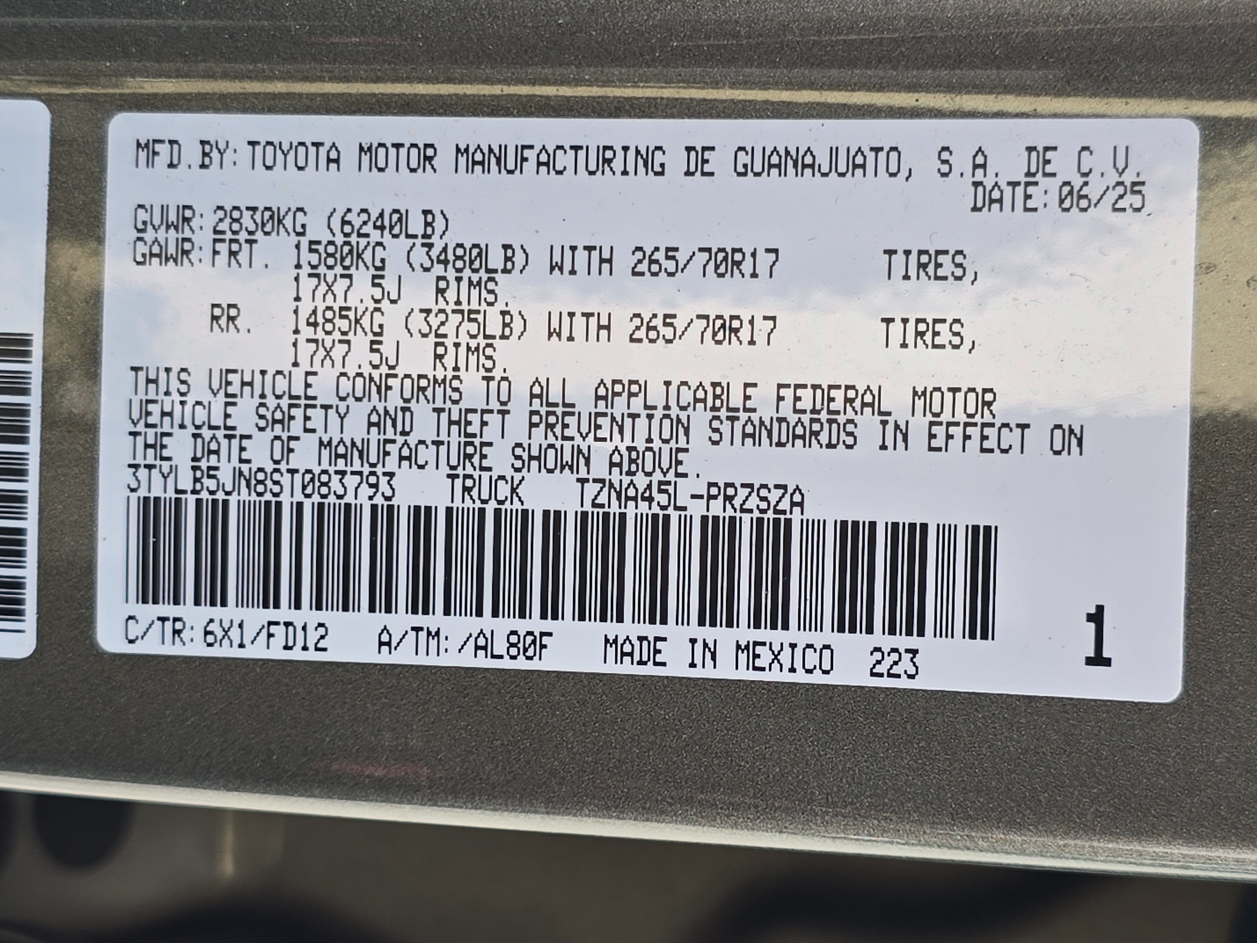 Used 2025 Toyota Tacoma TRD Off-Road AWD/4WD image 35