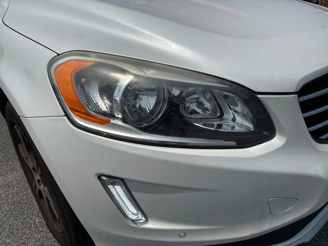 Used 2015 Volvo XC60 T6 w/ Proximity Package AWD/4WD image 12
