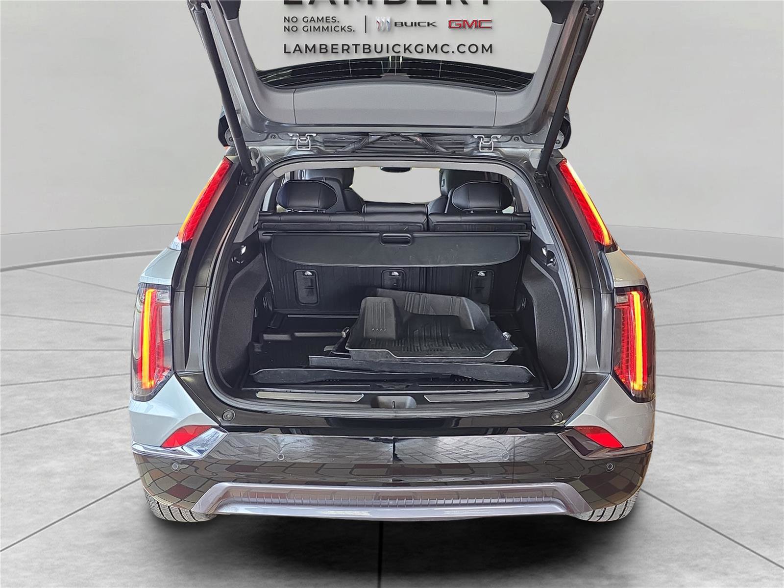 Used 2025 Cadillac Optiq Sport 2 w/ LPO, Floor Liner Package image 13