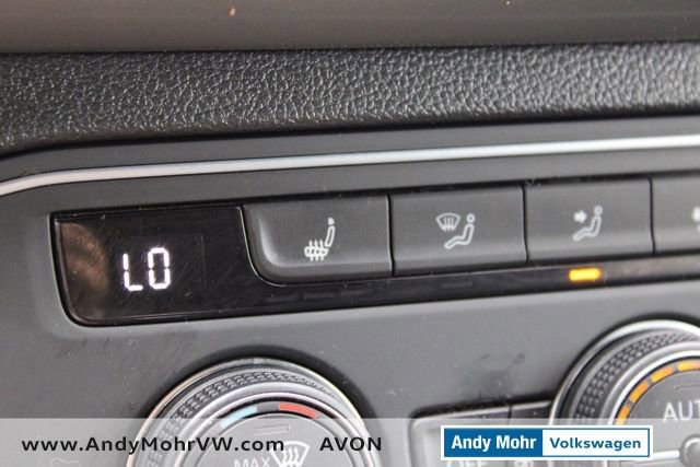 Used 2020 Volkswagen Atlas Cross Sport SE w/ Towing Package image 41