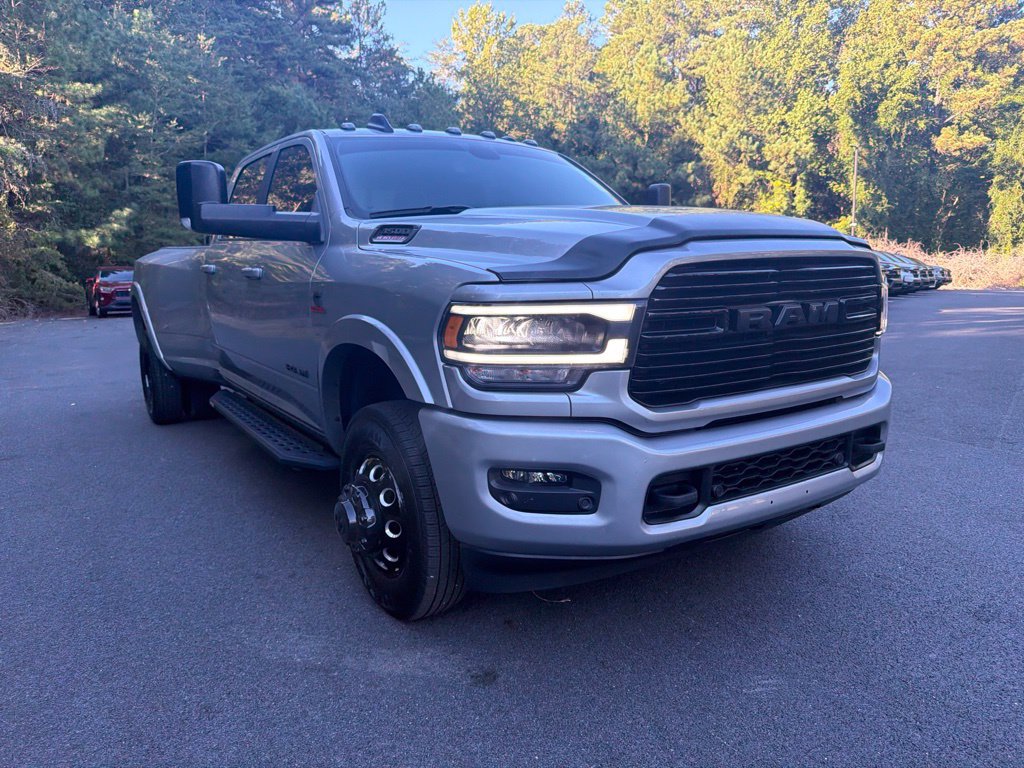 Used 2022 RAM 3500 Laramie w/ Night Edition AWD/4WD image 4