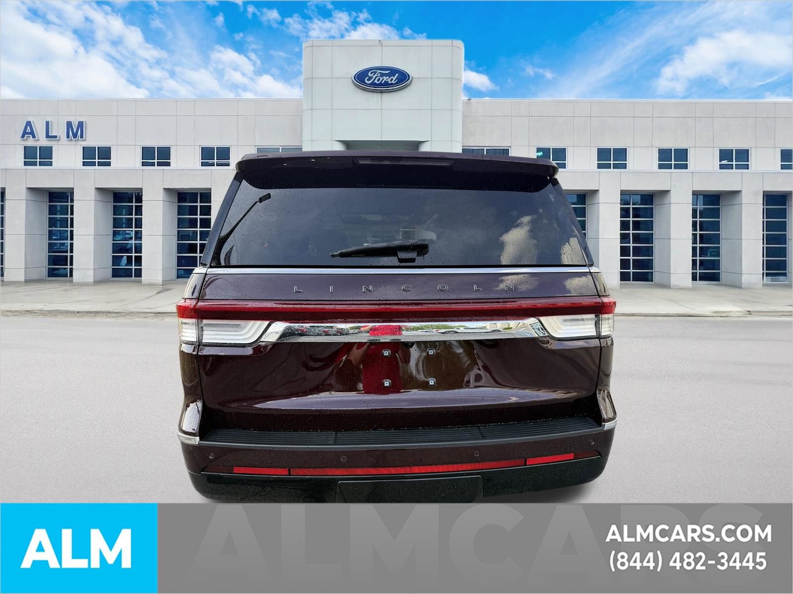 Used 2024 Lincoln Navigator L Black Label AWD/4WD image 8