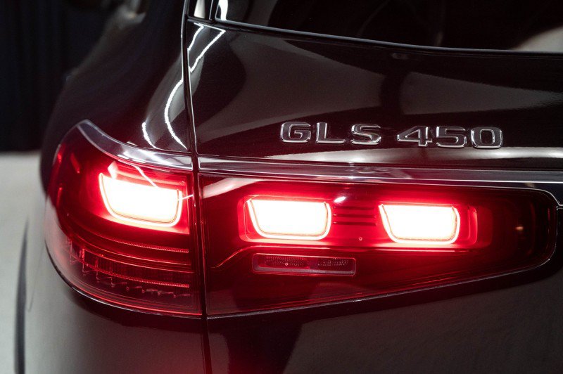 Certified 2026 Mercedes-Benz GLS 450 4MATIC image 9