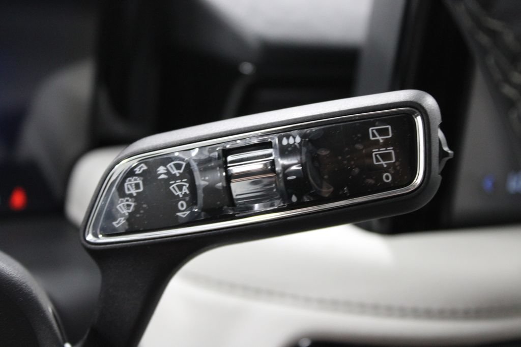 New 2026 Lincoln Aviator 2WD w/ Jet Appearance Package image 44
