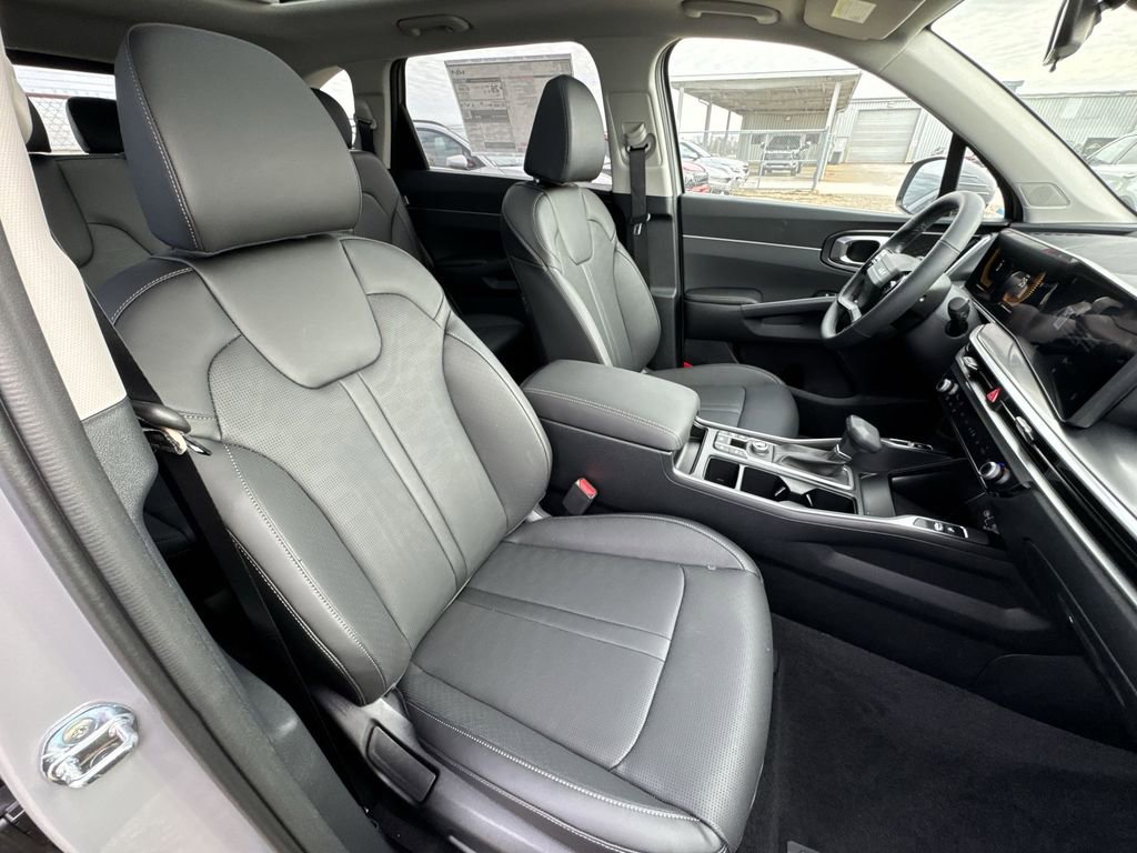 New 2026 Kia Sorento S w/ S Panoramic Sunroof Package FWD image 25