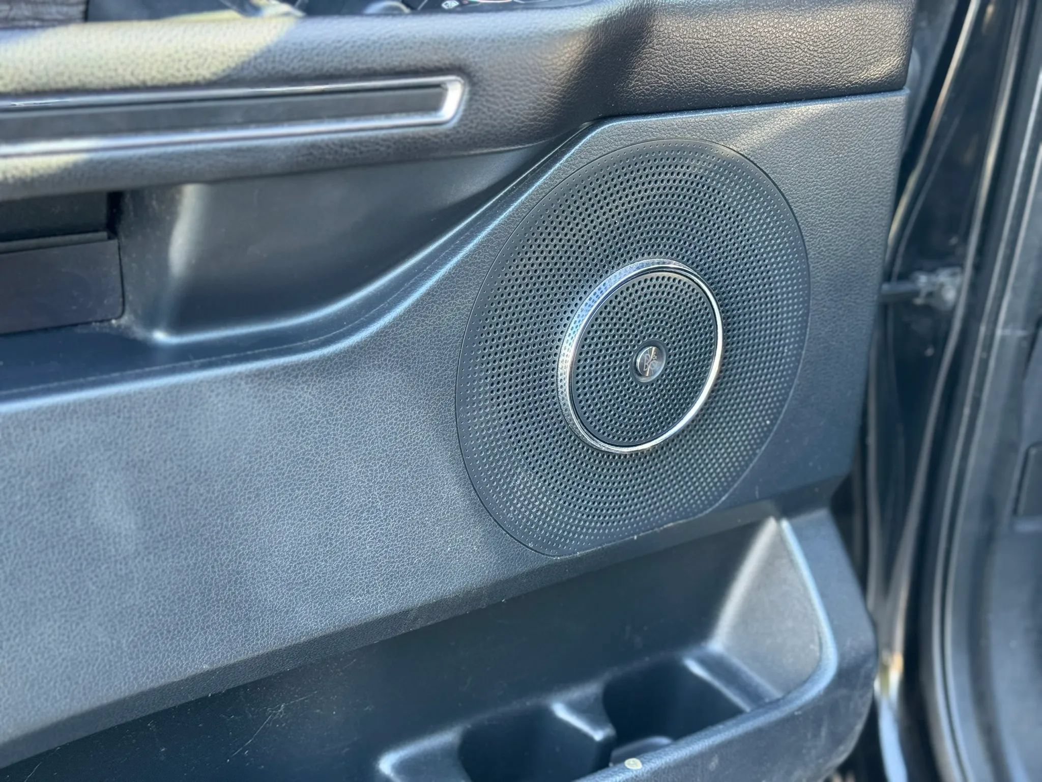 Used 2018 Ford Expedition Limited RWD image 12