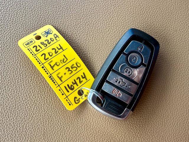 Certified 2024 Ford F350 Lariat w/ Chrome Package image 39