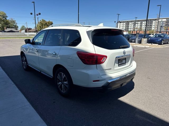 Used 2020 Nissan Pathfinder SL AWD/4WD image 4