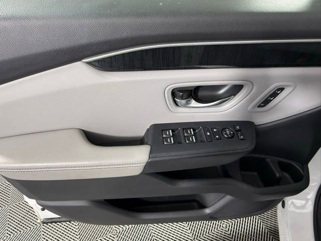 Used 2024 Honda Pilot Elite image 14