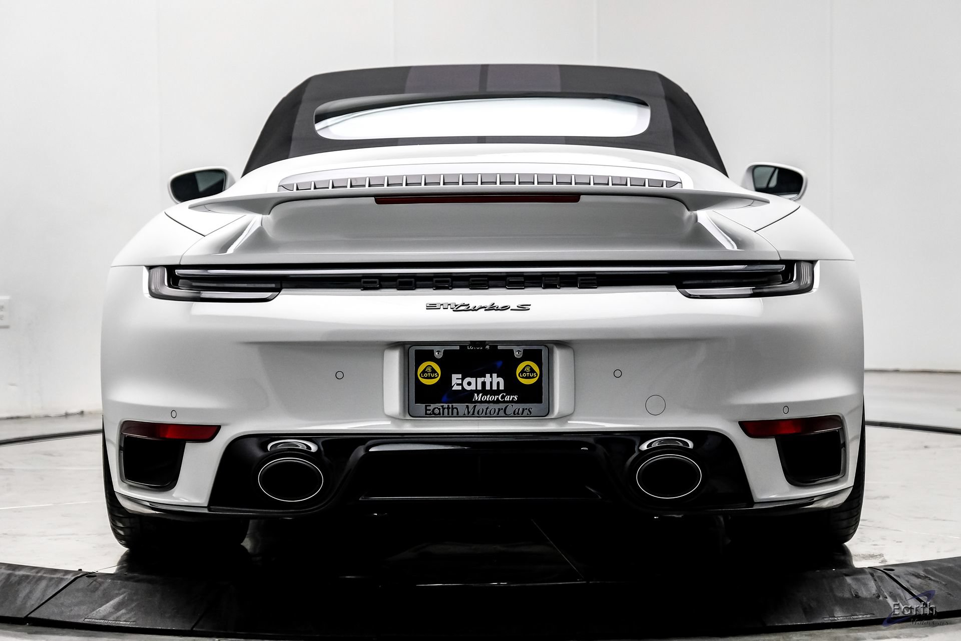 Used 2024 Porsche 911 Turbo S AWD/4WD image 16