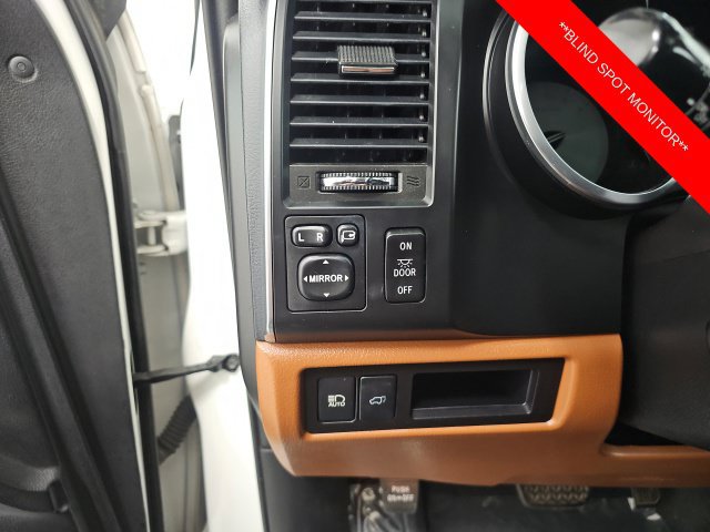 Used 2019 Toyota Sequoia Platinum AWD/4WD image 18