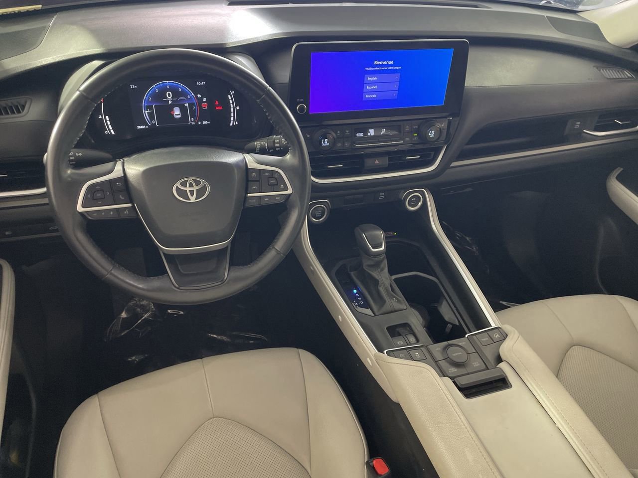 Used 2024 Toyota Grand Highlander XLE AWD/4WD image 21