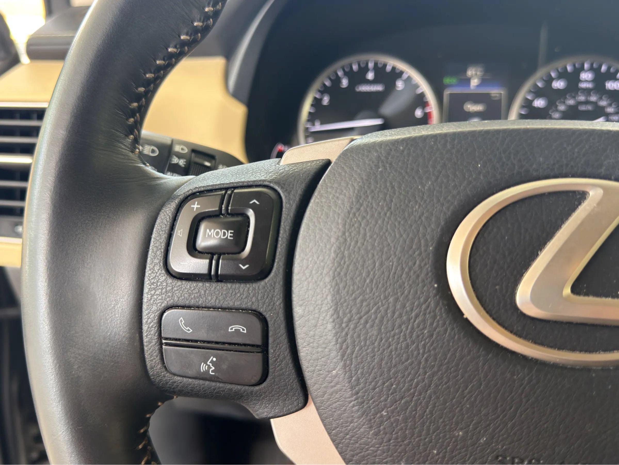 Used 2015 Lexus NX 200t FWD image 30