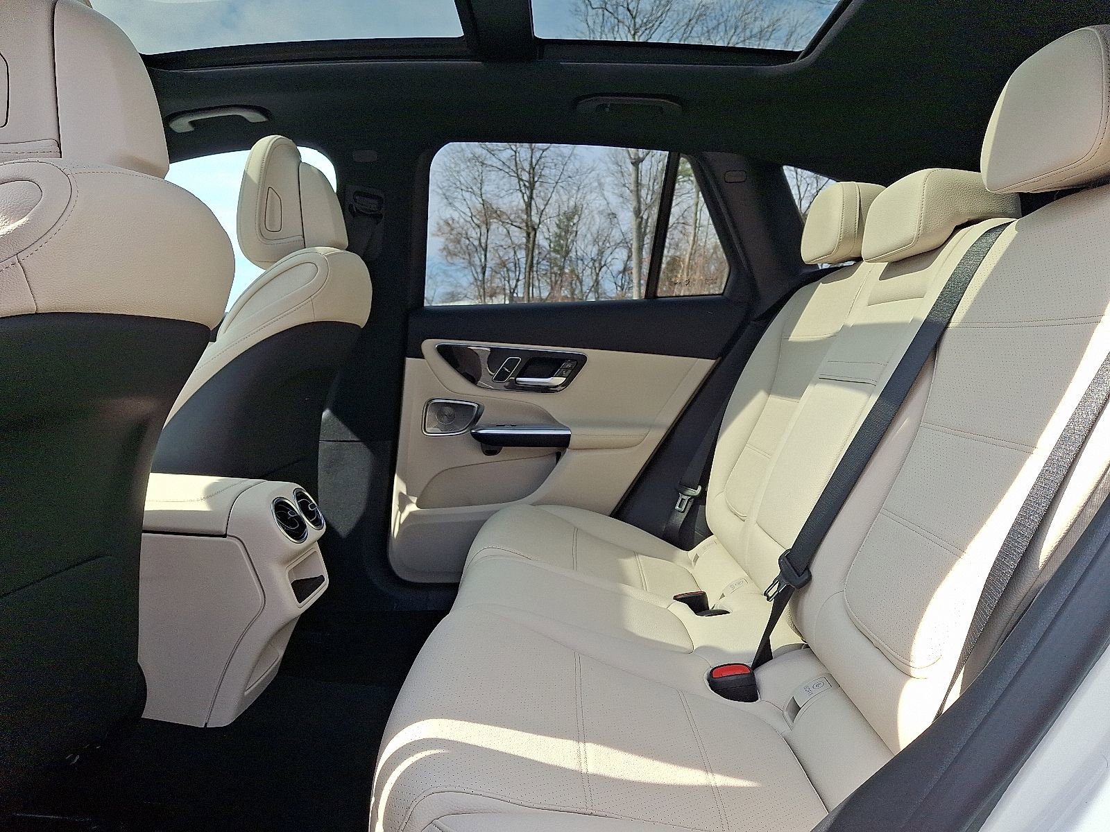 New 2026 Mercedes-Benz GLC 300 4MATIC image 6