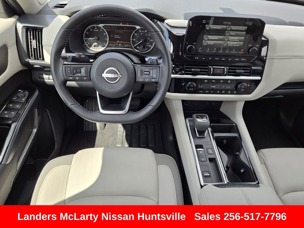 Used 2025 Nissan Pathfinder SL w/ SL Premium Package FWD image 16