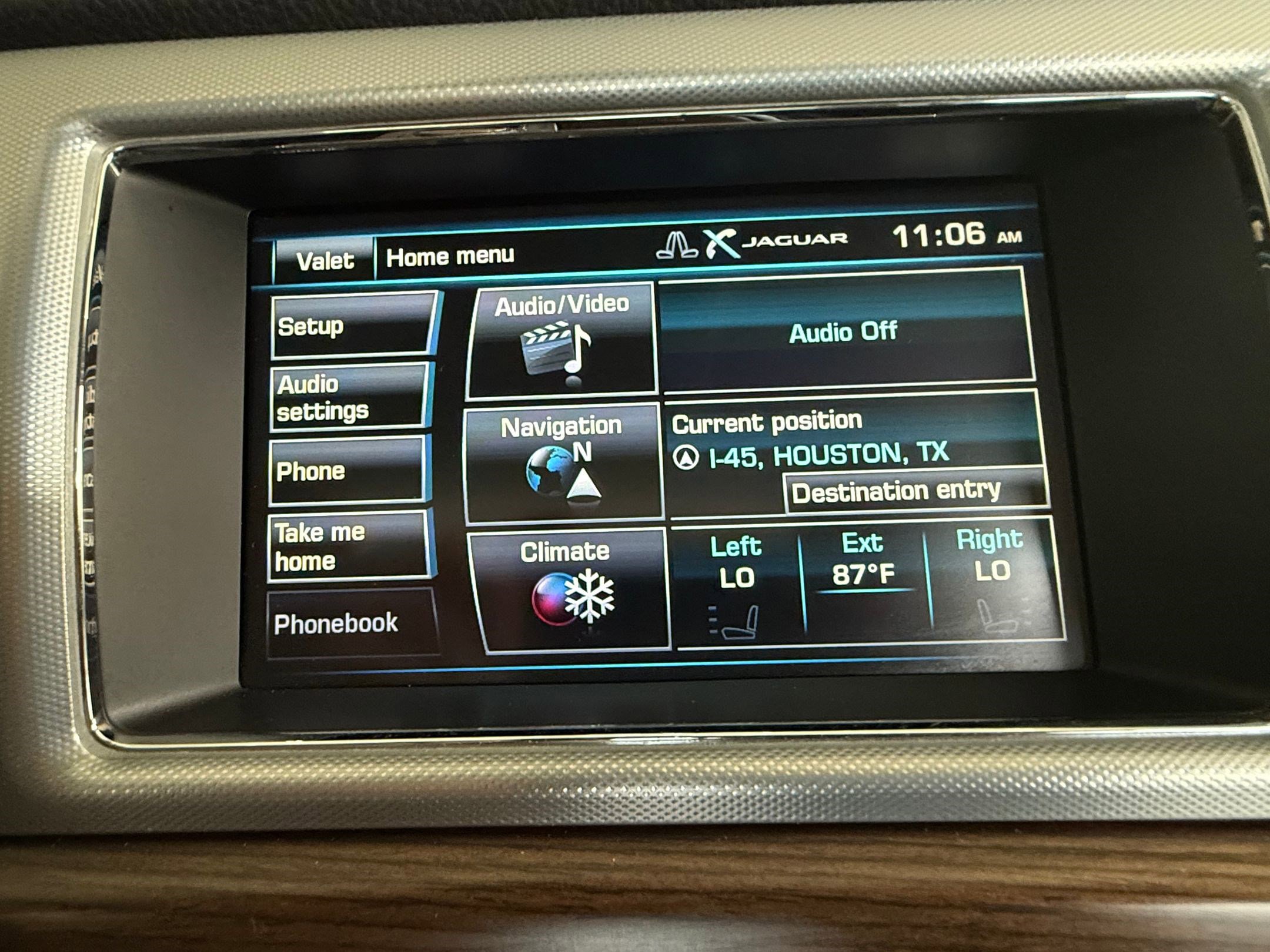 Used 2014 Jaguar XF RWD image 25