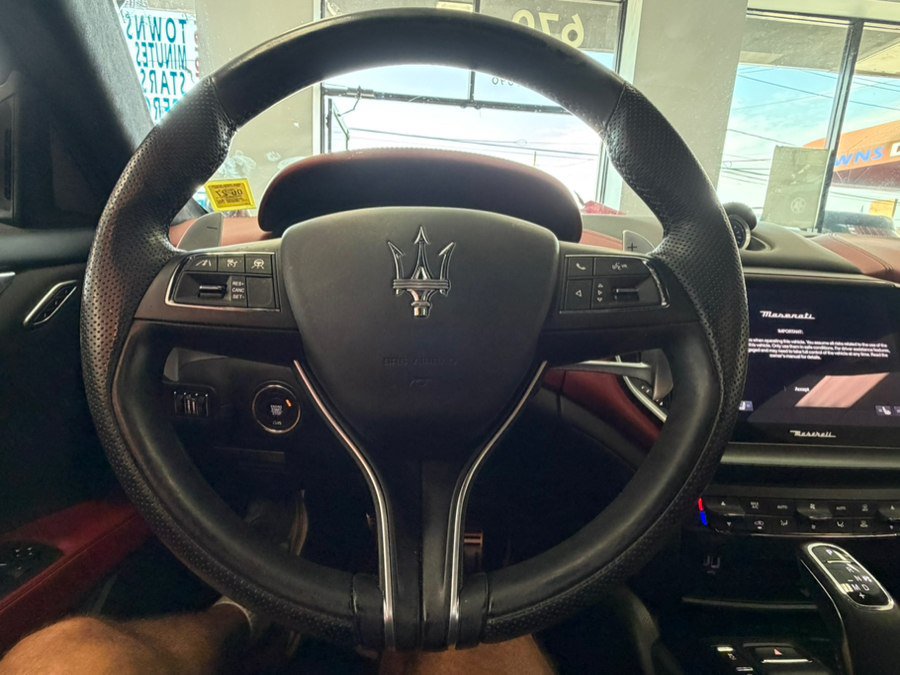 Used 2022 Maserati Ghibli Modena RWD image 50