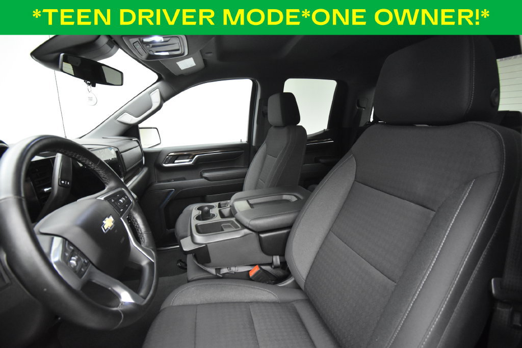 Used 2023 Chevrolet Silverado 1500 LT AWD/4WD image 8