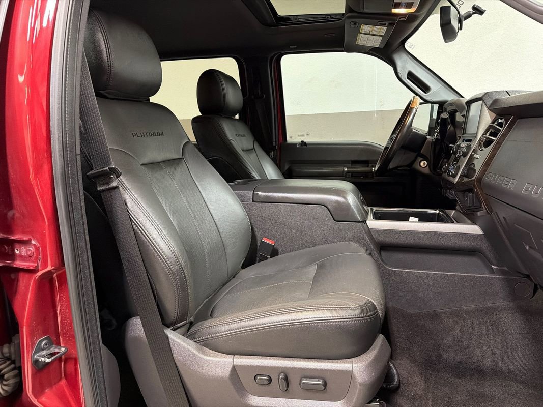 Used 2016 Ford F350 Platinum w/ FX4 Off-Road Package AWD/4WD image 38