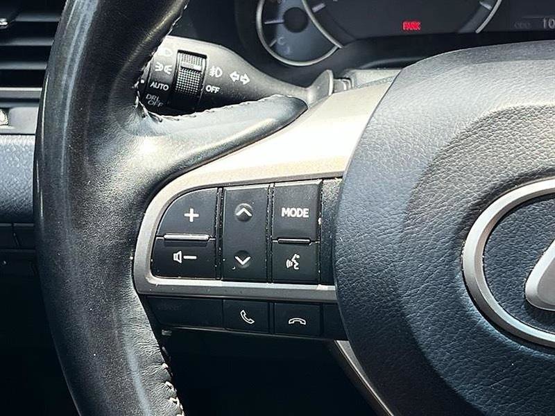 Used 2019 Lexus RX 350L FWD image 23