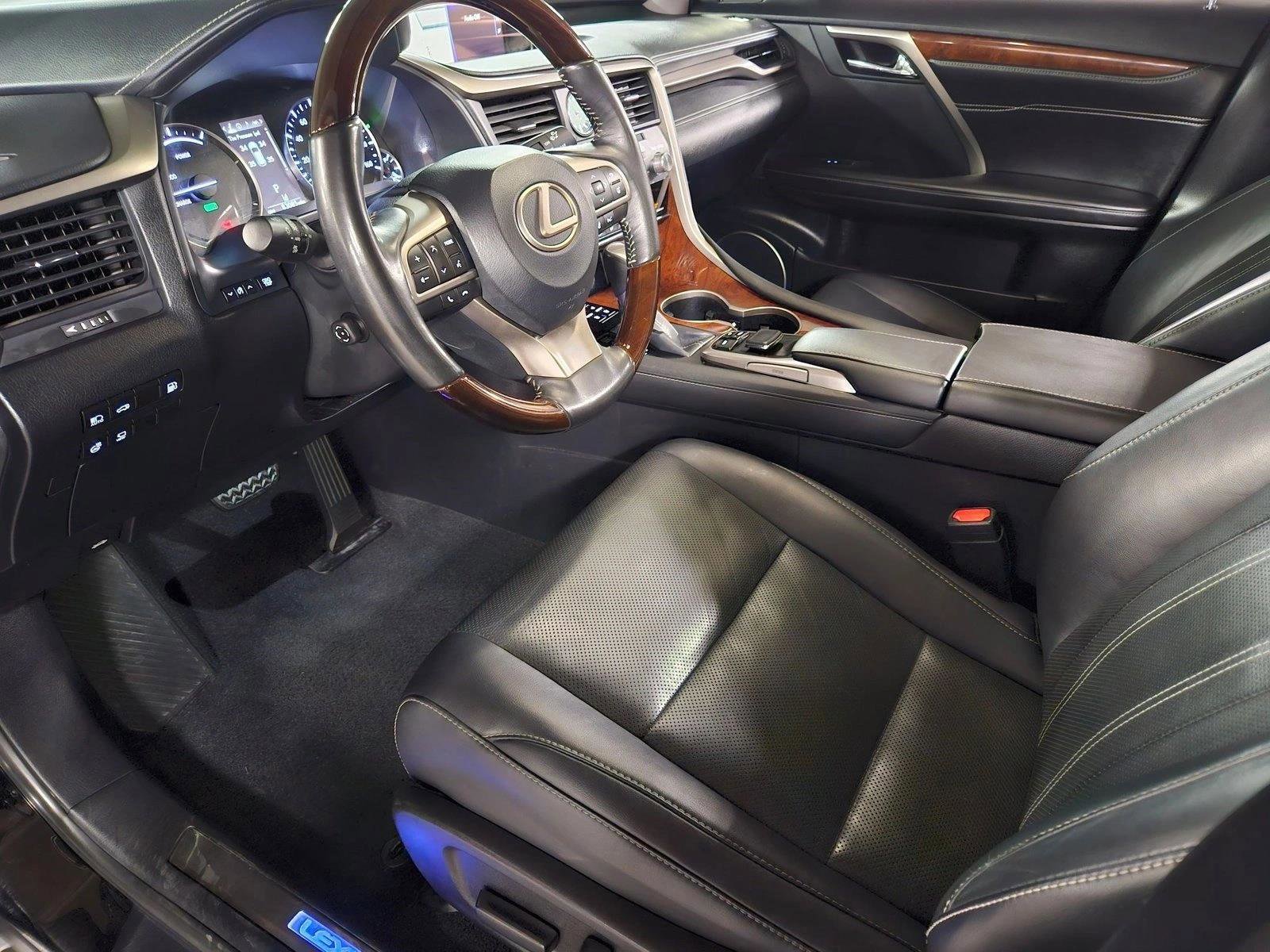 Used 2019 Lexus RX 450hL Premium w/ Premium Package AWD/4WD image 10