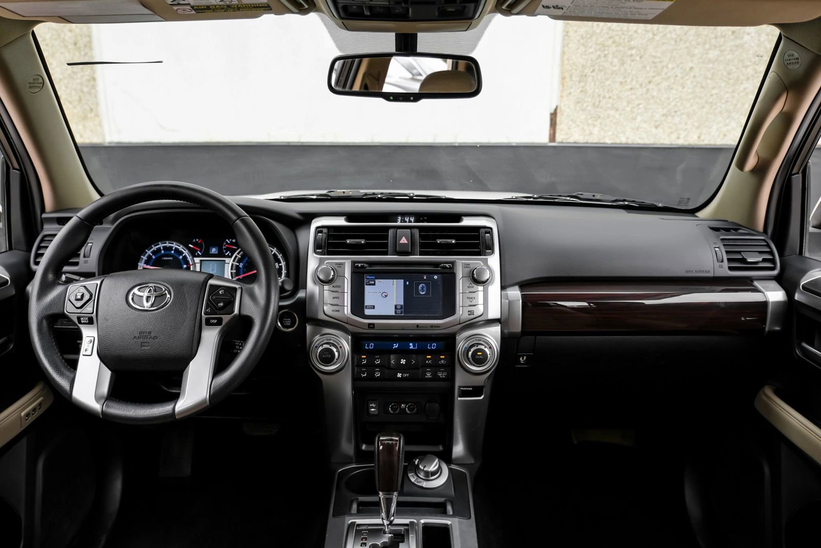 Used 2015 Toyota 4Runner Limited AWD/4WD image 15