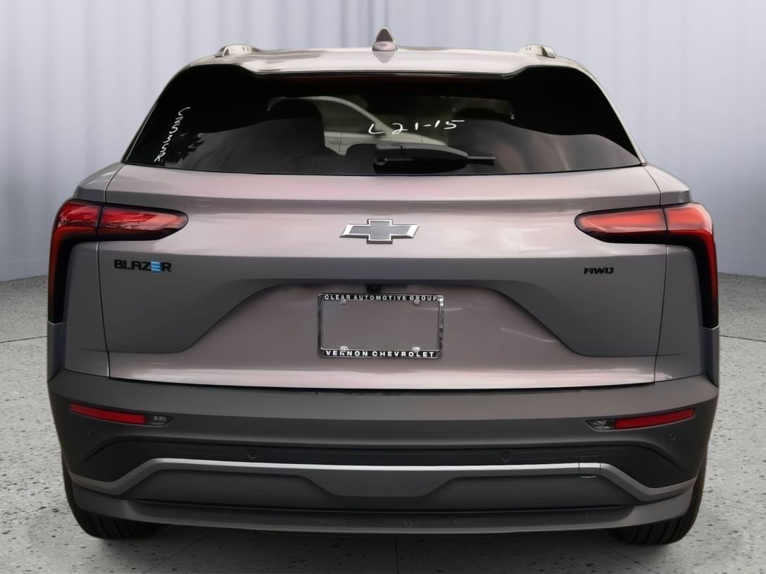 New 2025 Chevrolet Blazer EV LT image 6