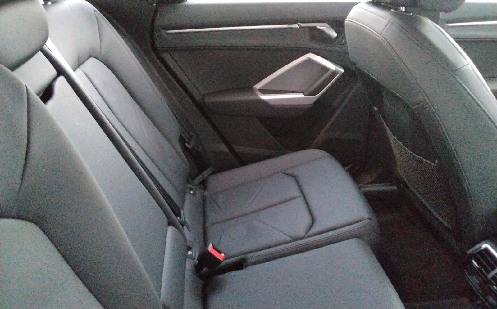 Certified 2025 Audi Q3 2.0T Premium w/ Convenience Package image 24