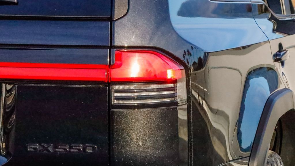 Used 2024 Lexus GX 550 550 Overtrail image 9