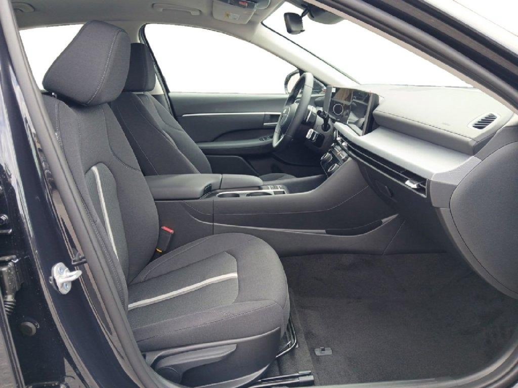 New 2026 Hyundai Sonata SEL FWD image 15