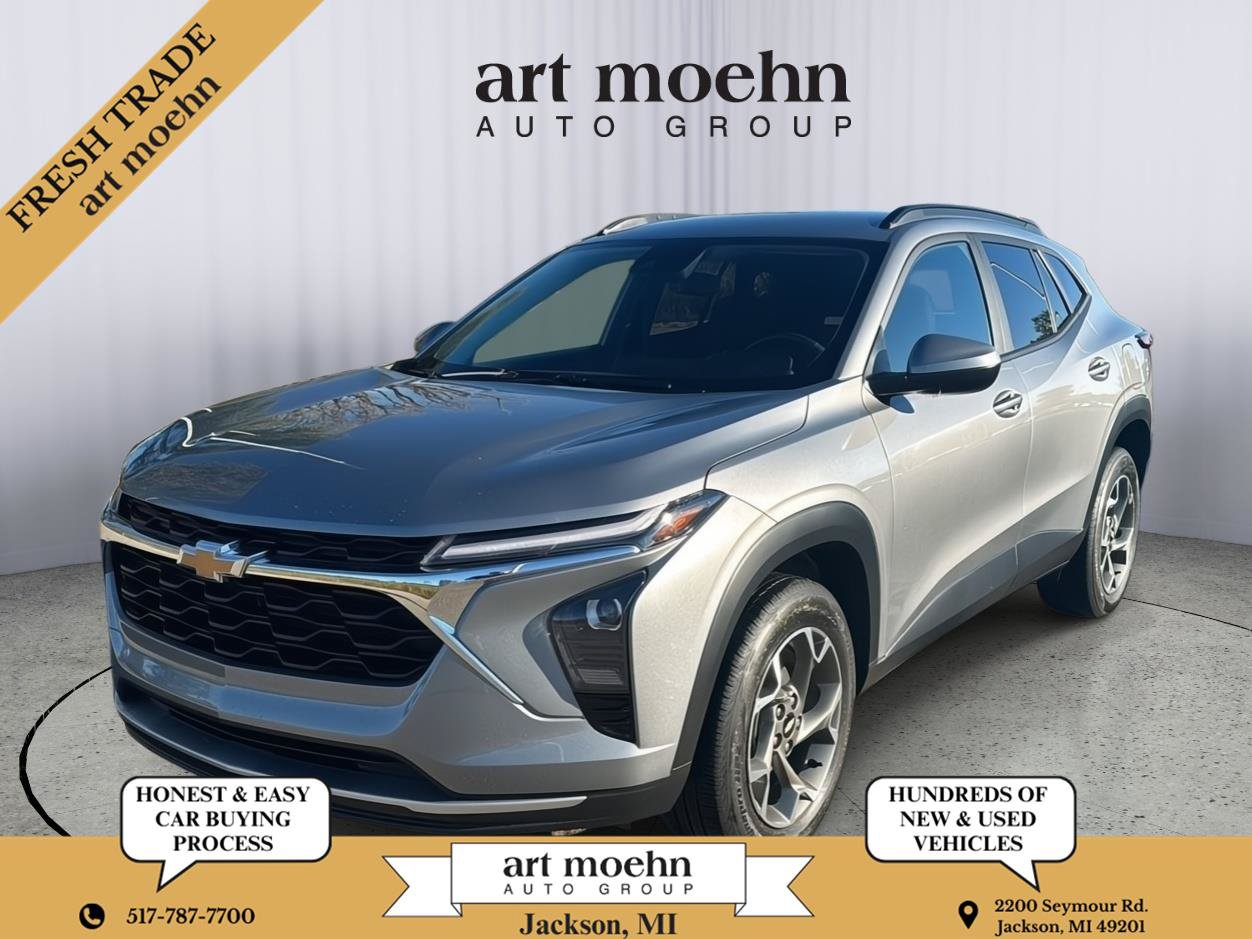 Used 2024 Chevrolet Trax LT w/ Driver Confidence Package FWD image 1