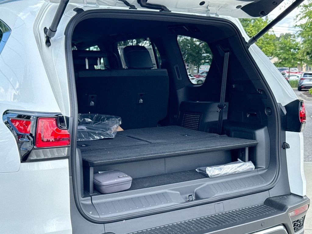 New 2026 Lexus LX 700h F Sport AWD/4WD image 33